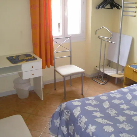 L'ilot Fleuri لو لا فاندو