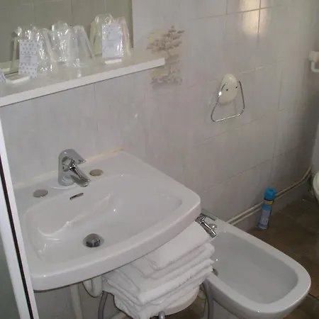 Hotel L'ilot Fleuri 2*